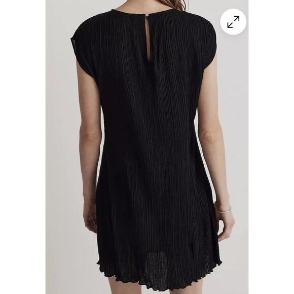Madewell Dress Size 4 Black Plissé Mini Tee Sheath Minimalist Preppy Party NWT - Picture 2 of 10